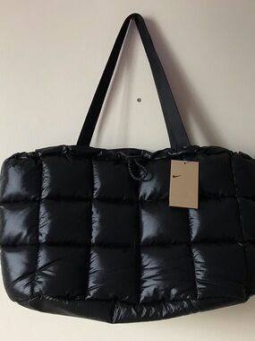Nike Sportswear Puffle Tote Bag Women Casual Lifestyle Bag Black HQ0220-010